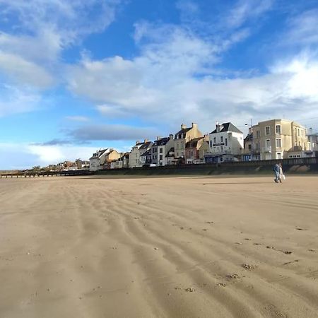 Appartement Avec Jardin Et Acces Mer Grandcamp-Maisy Exteriör bild