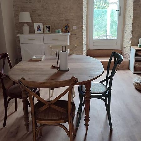 Appartement Avec Jardin Et Acces Mer Grandcamp-Maisy Exteriör bild