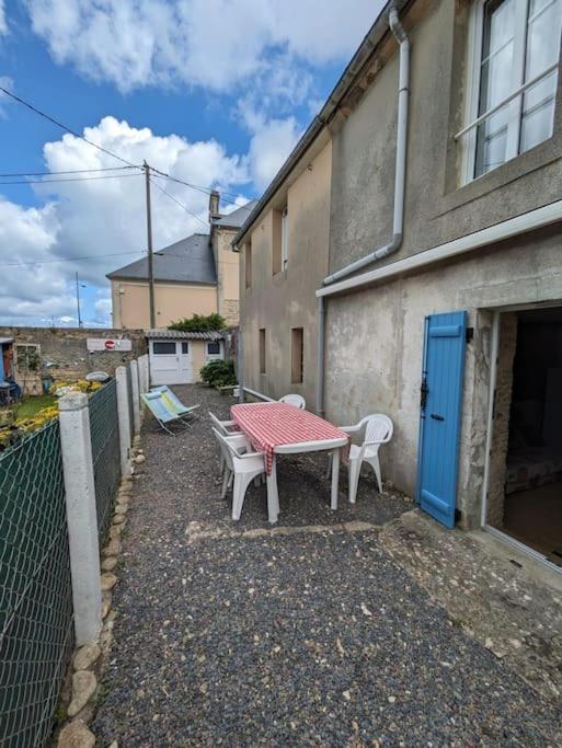 Appartement Avec Jardin Et Acces Mer Grandcamp-Maisy Exteriör bild