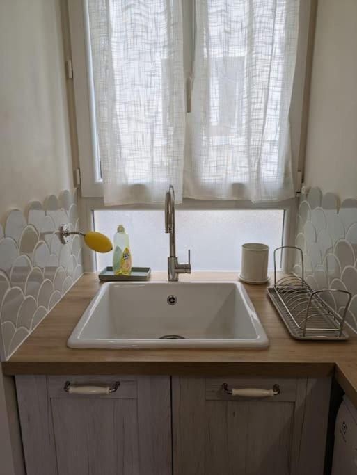 Appartement Avec Jardin Et Acces Mer Grandcamp-Maisy Exteriör bild