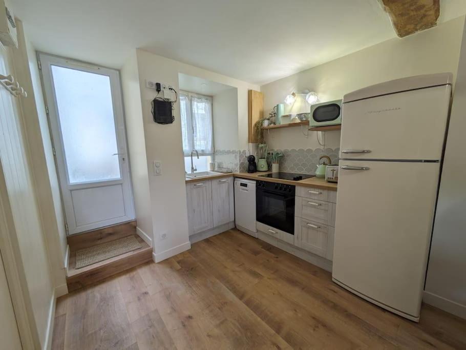 Appartement Avec Jardin Et Acces Mer Grandcamp-Maisy Exteriör bild