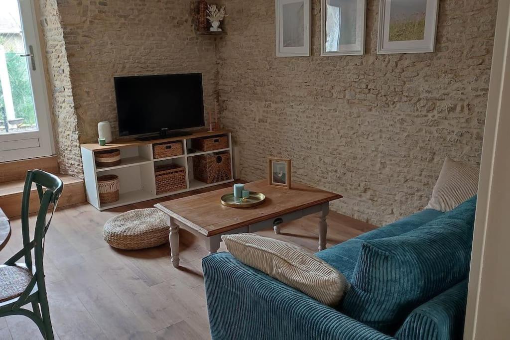 Appartement Avec Jardin Et Acces Mer Grandcamp-Maisy Exteriör bild